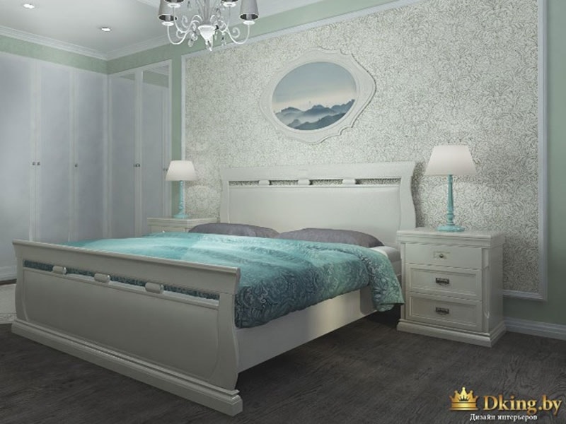 белый распашной шкаф, классическая белая кровать и прикроватная тумба из массива, ночники с абажуром