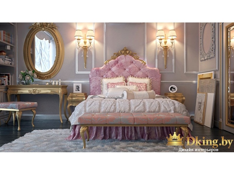 Двуспальная кровать с розовым подголовником 